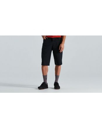 TRAIL SHORT WITH LINER